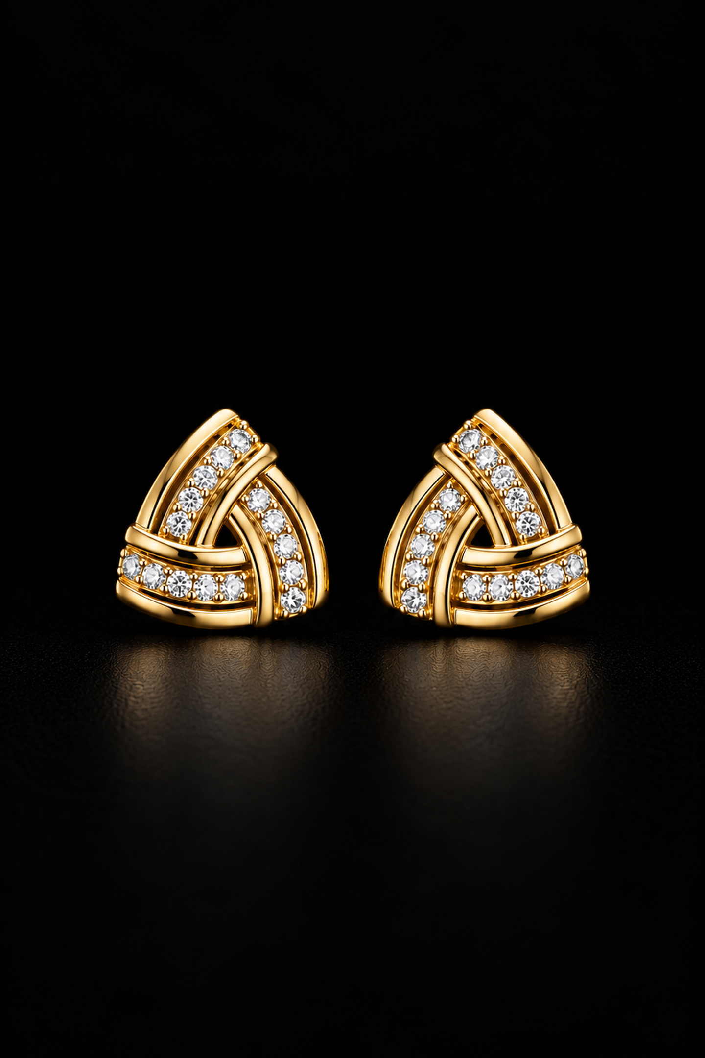 Kristallia_crystal_earrings_black_1440x2160